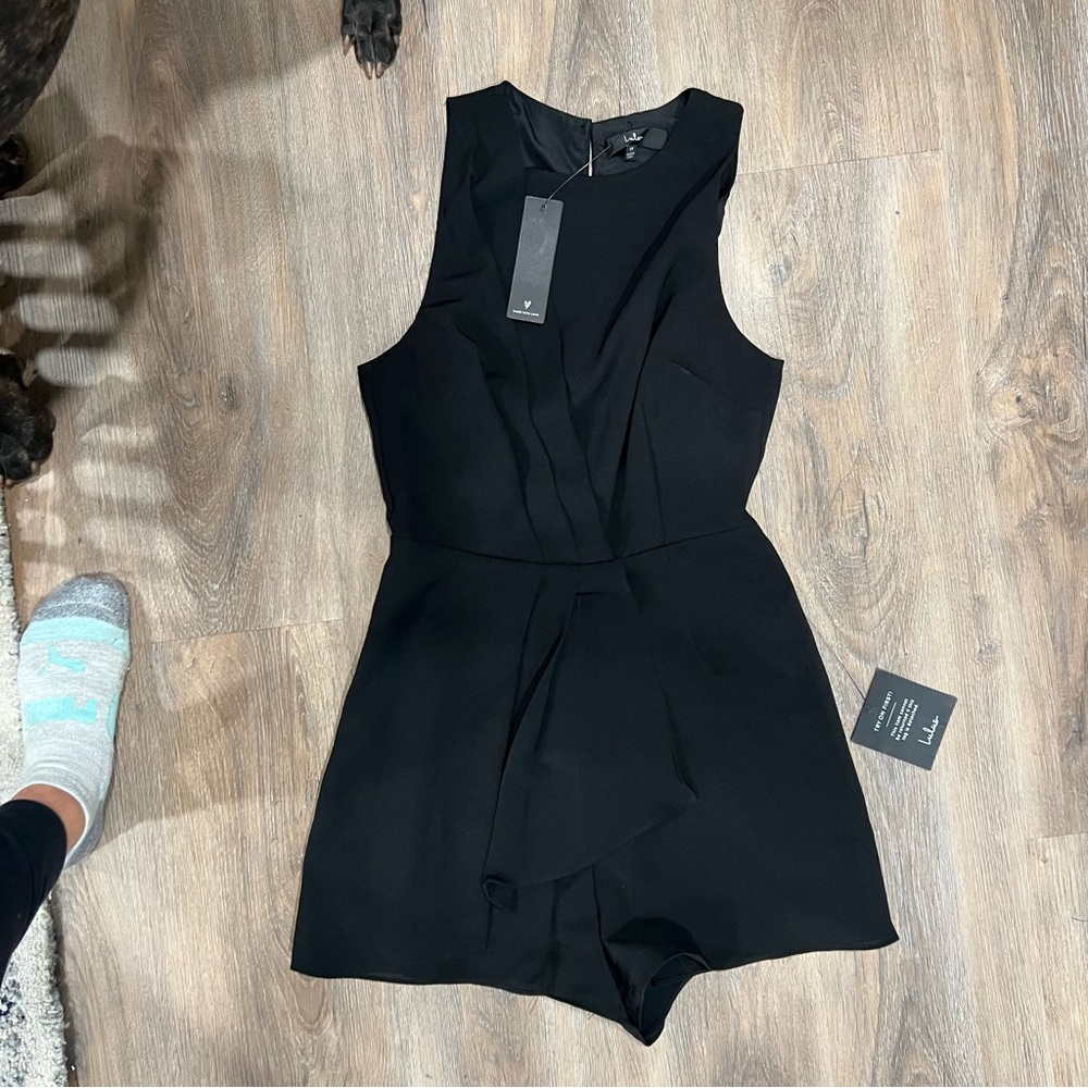 Black simple romper